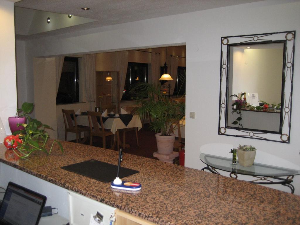 ויסבאדן Hotel Zum Schnackel In Mainz מראה חיצוני תמונה
