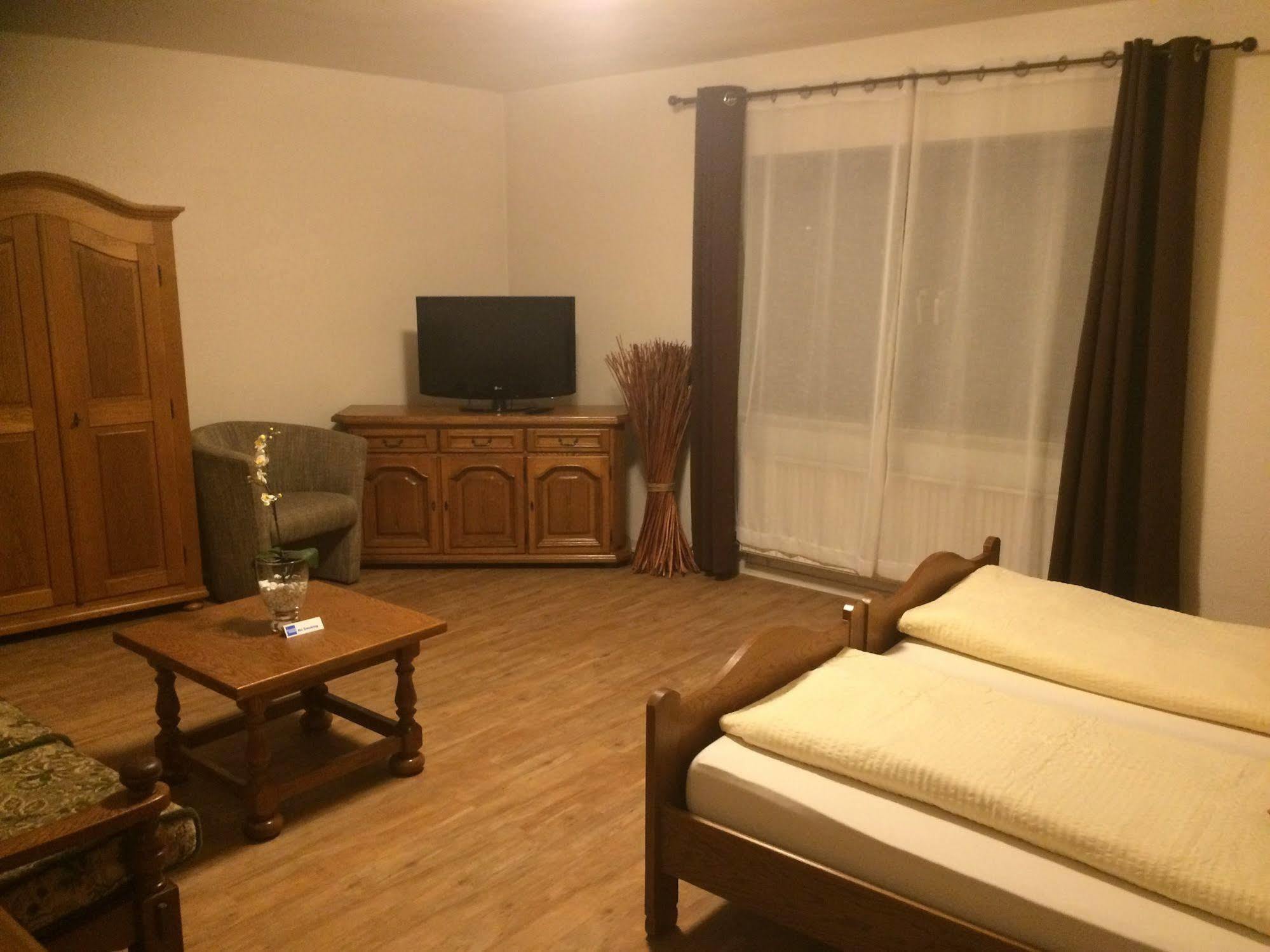 ויסבאדן Hotel Zum Schnackel In Mainz מראה חיצוני תמונה