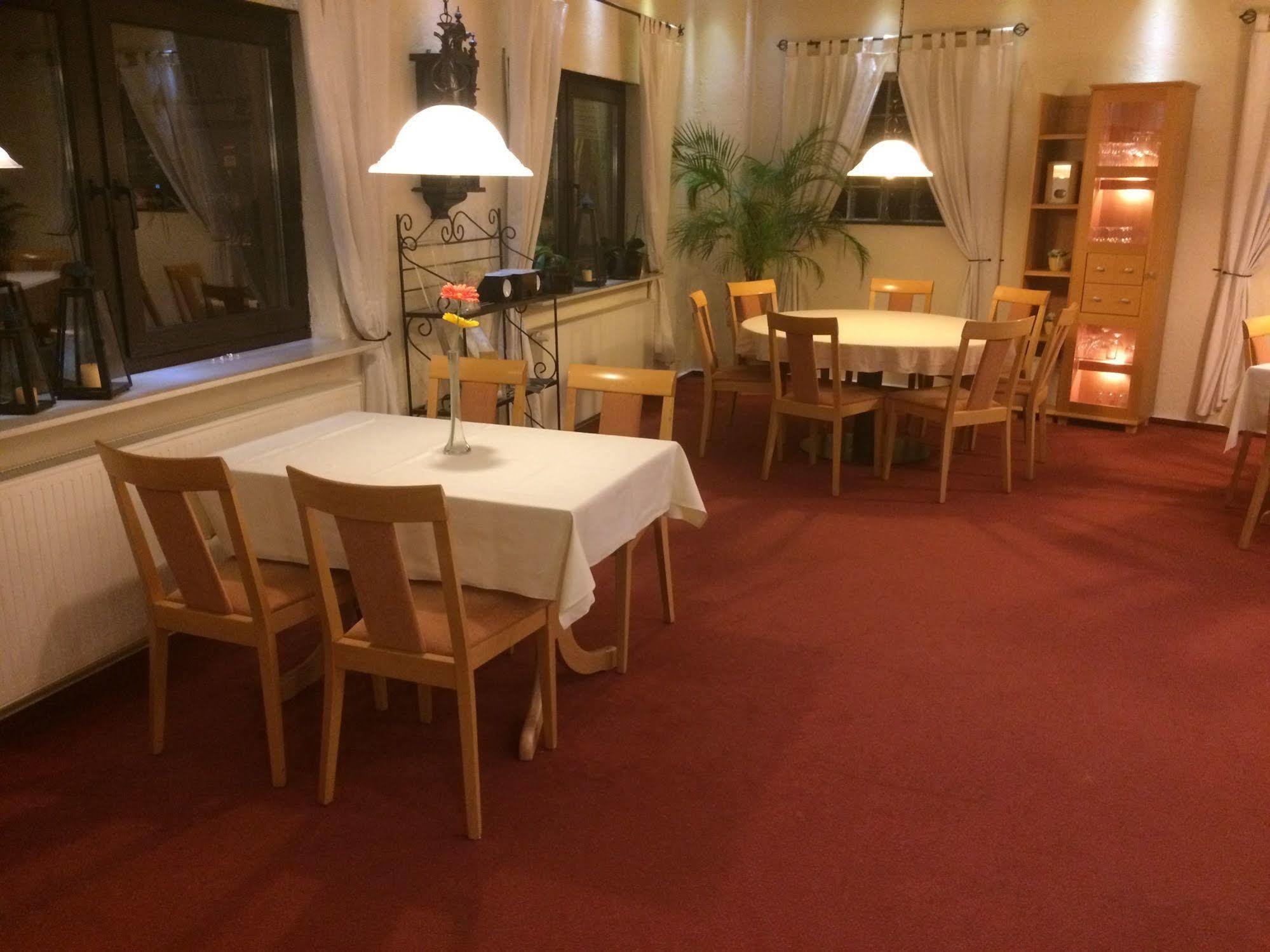 ויסבאדן Hotel Zum Schnackel In Mainz מראה חיצוני תמונה