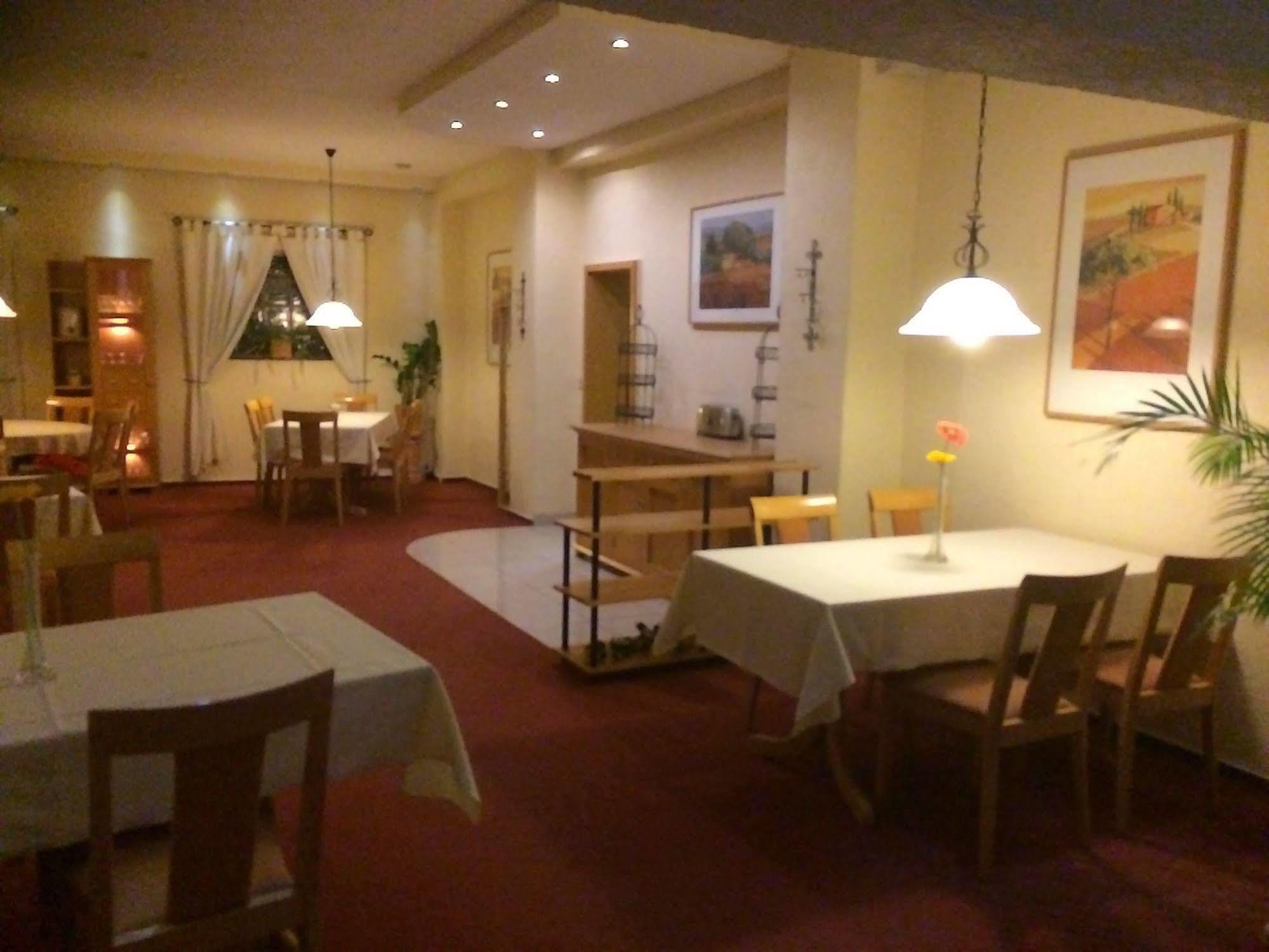 ויסבאדן Hotel Zum Schnackel In Mainz מראה חיצוני תמונה